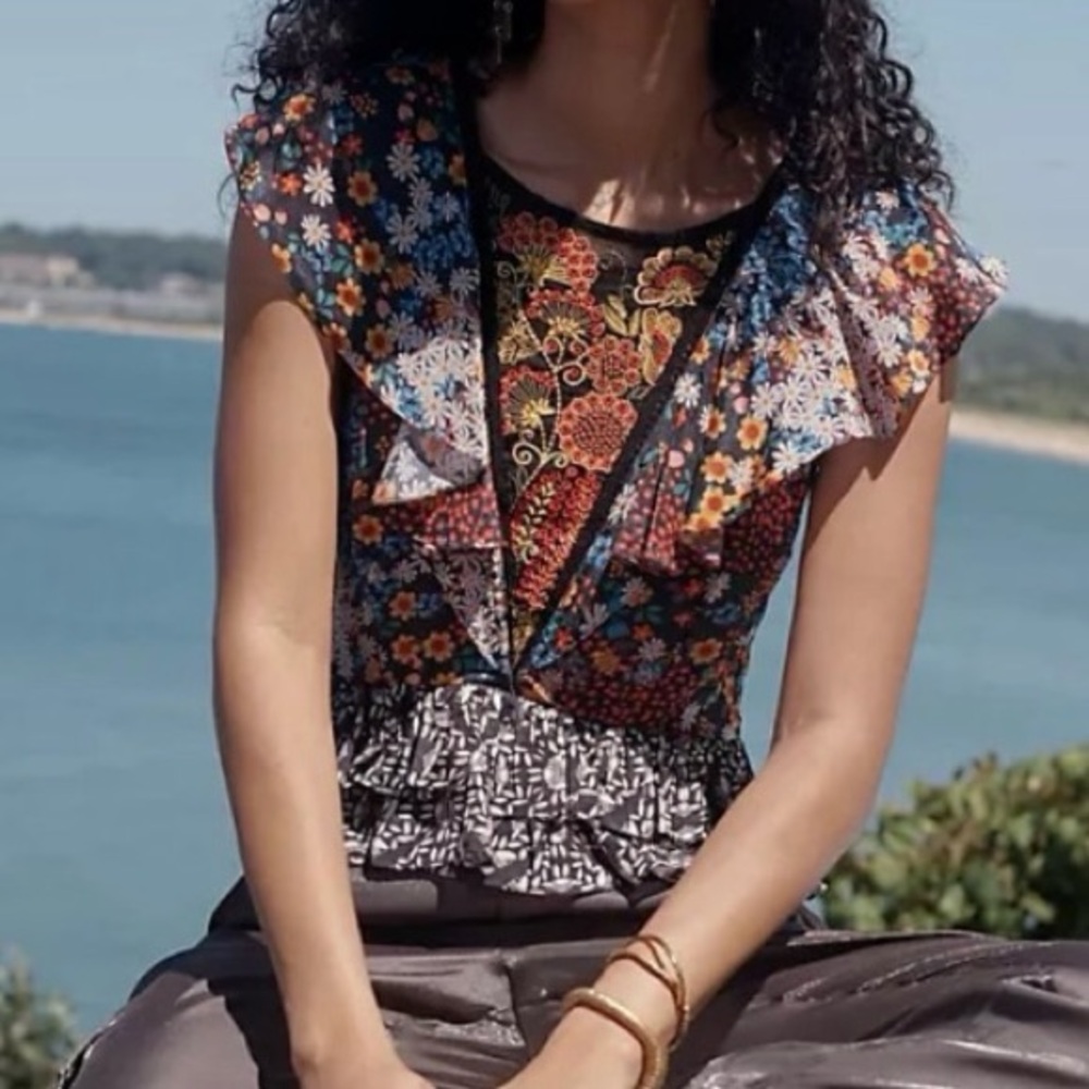 Bhanuni by Jyoti x Anthropologie‎ Neda Beaded Ruffle Hem Top size Large
